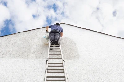 Peinture extérieure à Bourrouillan — façades et ravalement